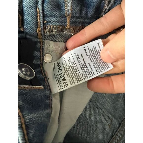 Old Navy light wash distressed OG built in straight girls jeans 12 - Picture 4 of 5